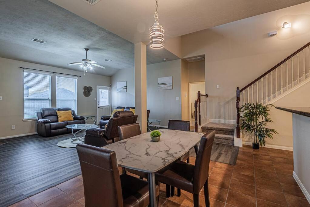New Beautiful 4/Br Vacation Home Katy Buitenkant foto