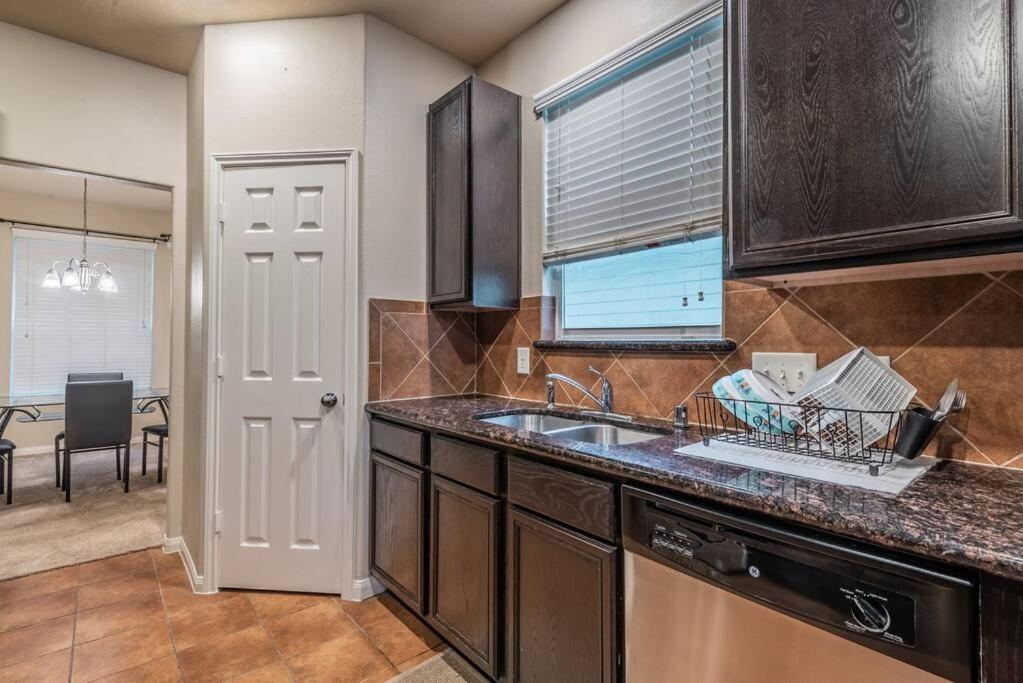 New Beautiful 4/Br Vacation Home Katy Buitenkant foto